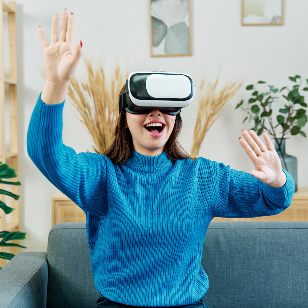 excited woman in vr headset gk8kvdb 1.jpg